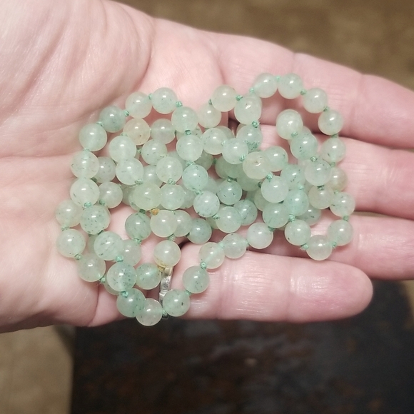 Jade Bead Necklace.  Hand Tied. - Picture 4 of 4